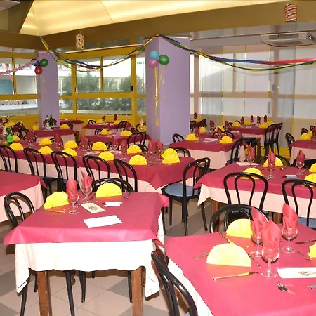 Hotel Tropical - Bianchi 3*