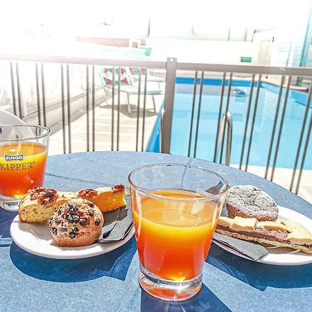 Tropical Ξενοδοχείο