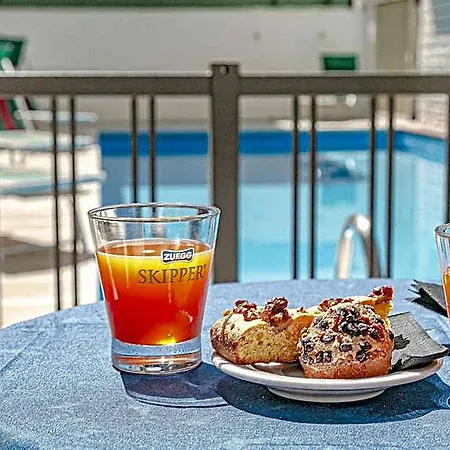 Hotel Tropical - Bianchi 3*